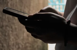 Ibu terjerat pinjol ilegal