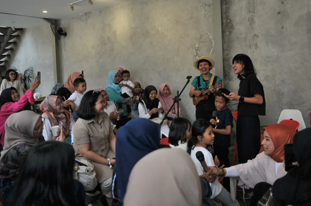 Penampilan Tetangga Pak Gesang.