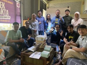 AJI BANDUNG/Pelatihan Cek Fakta pada Pilkada Jabar 2024 untuk mengawal komitmen kandidat terhadap kelompok rentan.