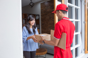 Ilustrasi COD Cash on Delivery.