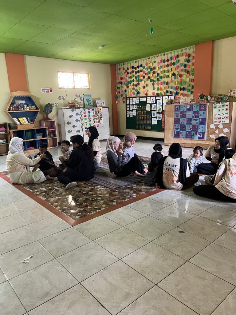 Aktivitas anak, biblioterapi oleh Pusba Unikom