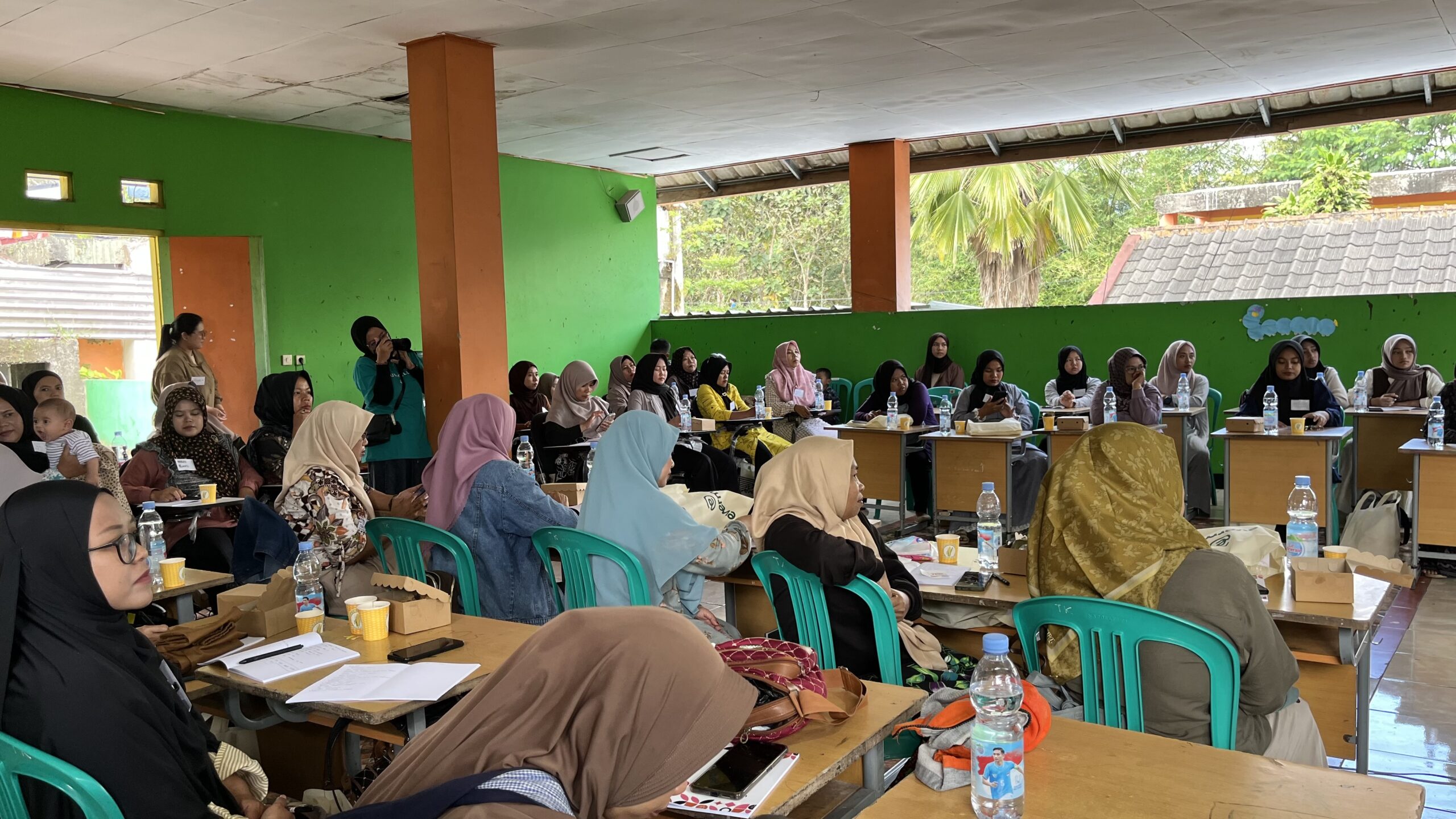 Pelatihan Digital Queen bertajuk “Cililin Go Digital” runtuhkan sekat kesenjangan digital.