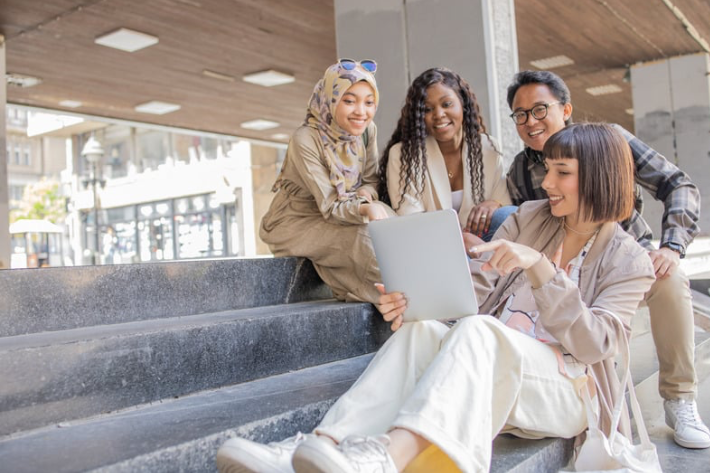 Ilustrasi Gen Z/Rockaa/Getty Images Signature