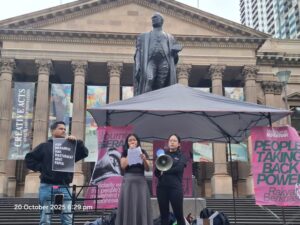 Unjuk rasa peringatan satu tahun pemerintahan Prabowo-Gibran di Melbourne.