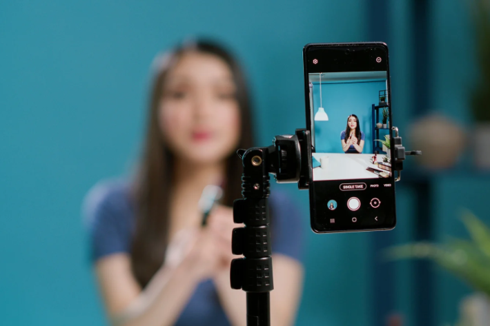 Ilustrasi sertifikat influencer