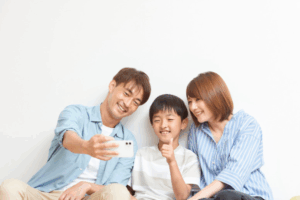 Ilustrasi sharenting