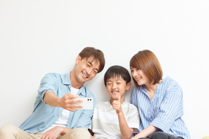 Ilustrasi sharenting