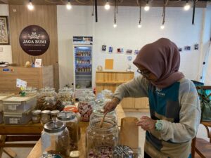 Toko curah eco minimarket Jaga Bumi Nusantara