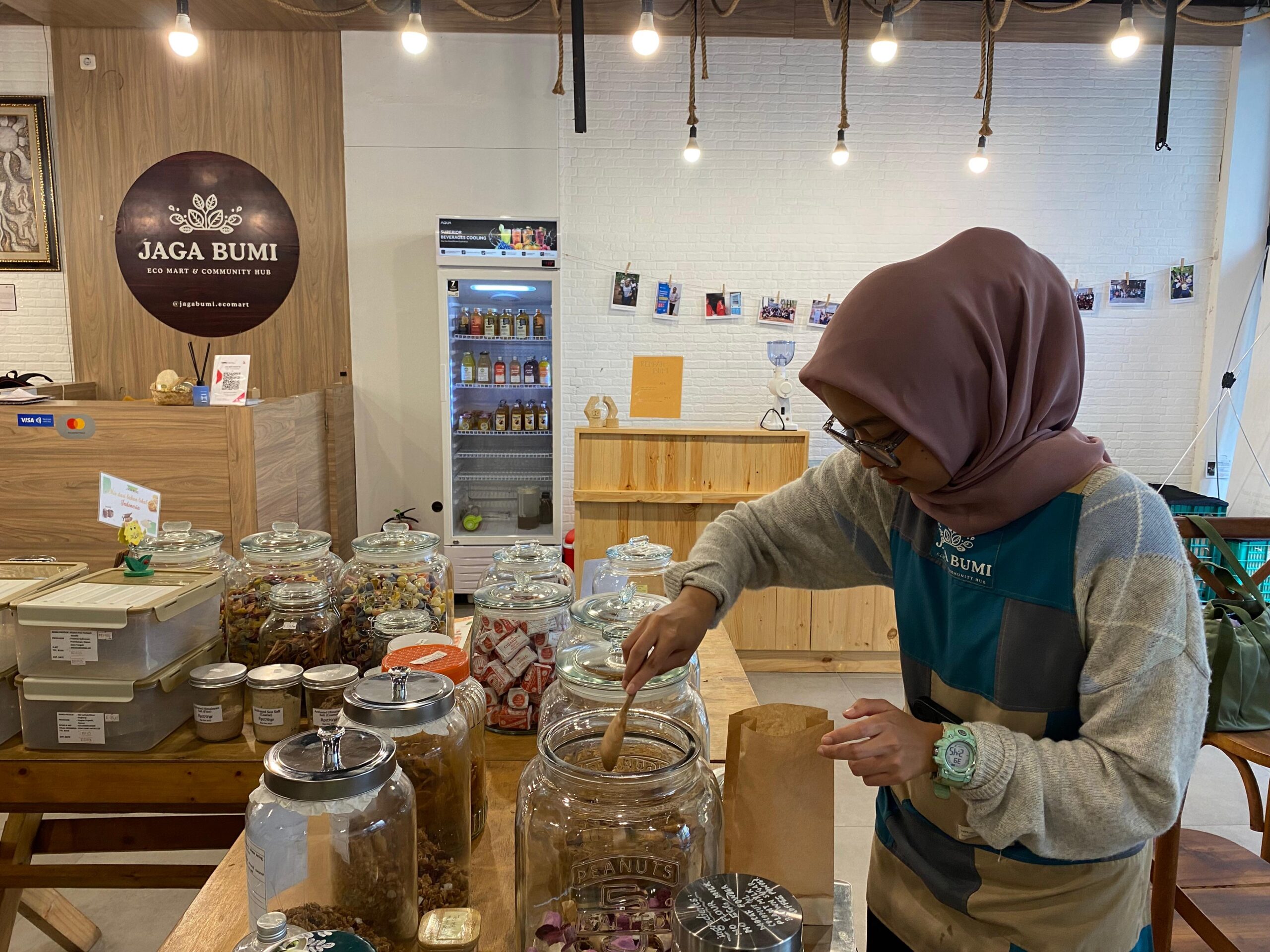 Toko curah eco minimarket Jaga Bumi Nusantara