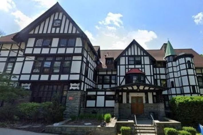Chi Phi House di Cornell University